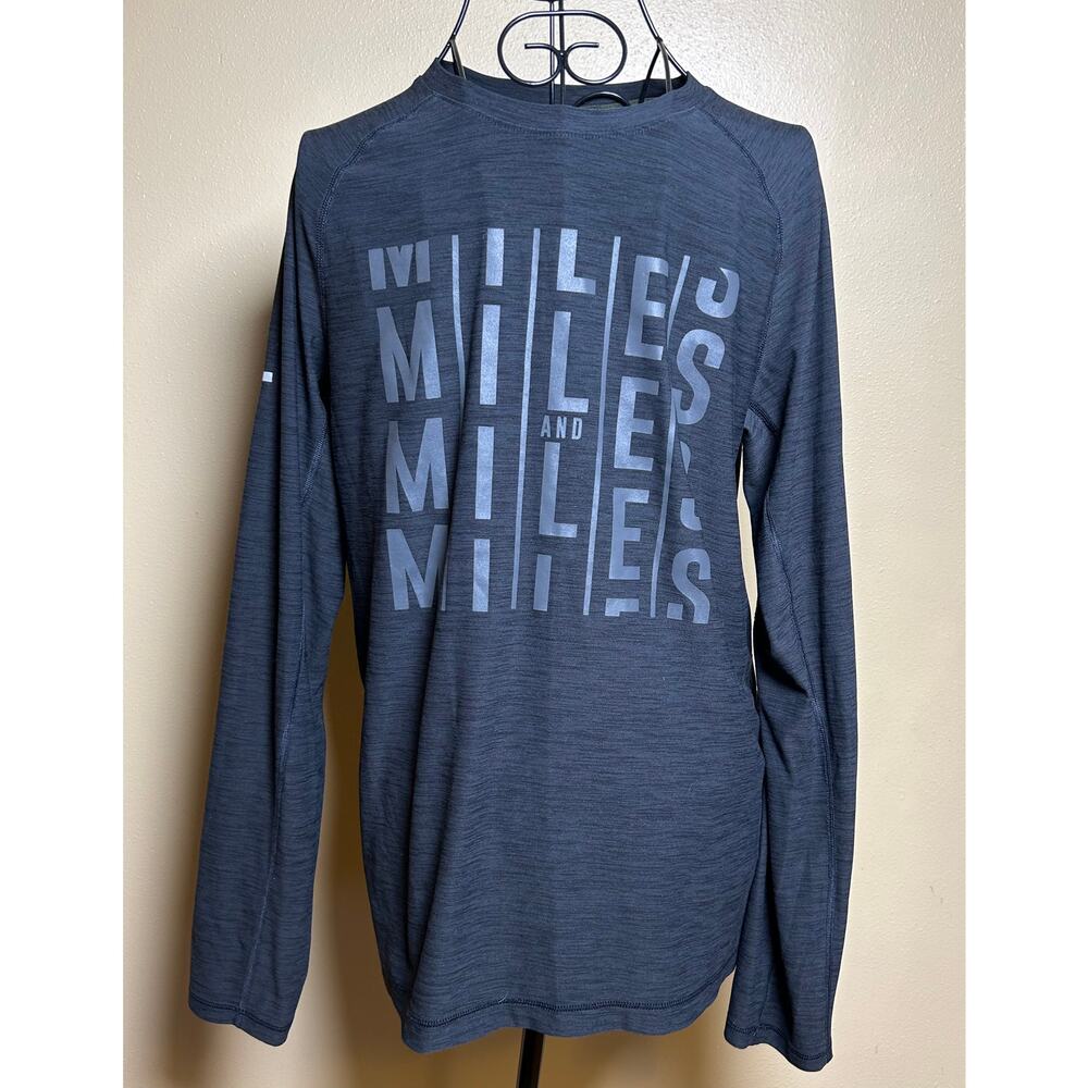 Old Navy Performance Long Sleeve Sport Top Men’s Small